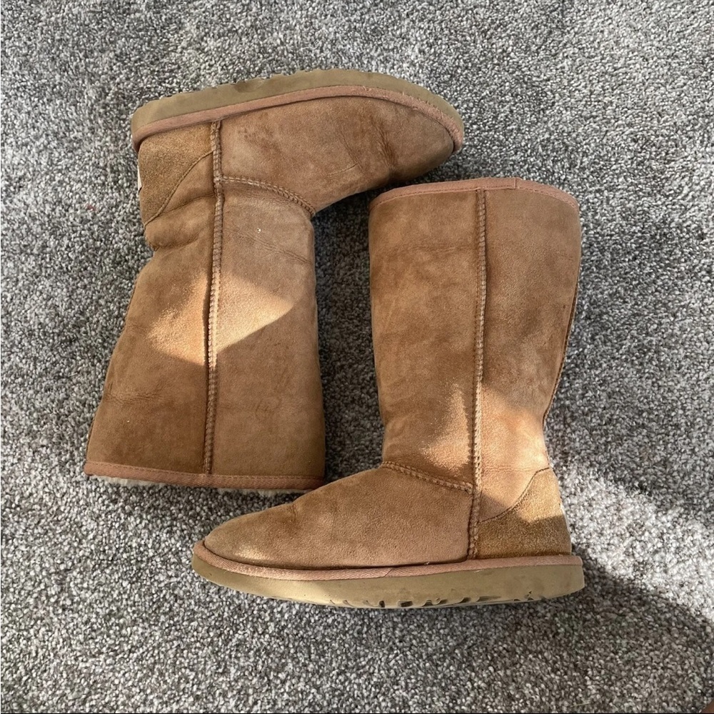 UGG Boots Womens 4 Brown Suede Leather Sheepskin Lining Comfort S/N 5229 Cozy - Picture 12 of 14